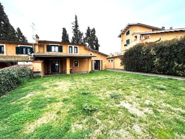 Villa in vendita a Nepi VT
