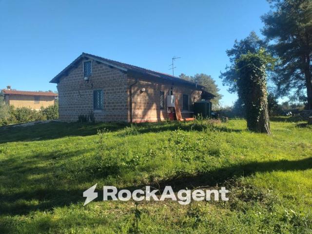 Villa in vendita a Nepi VT