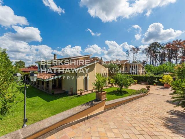 Villa in vendita a Nepi VT