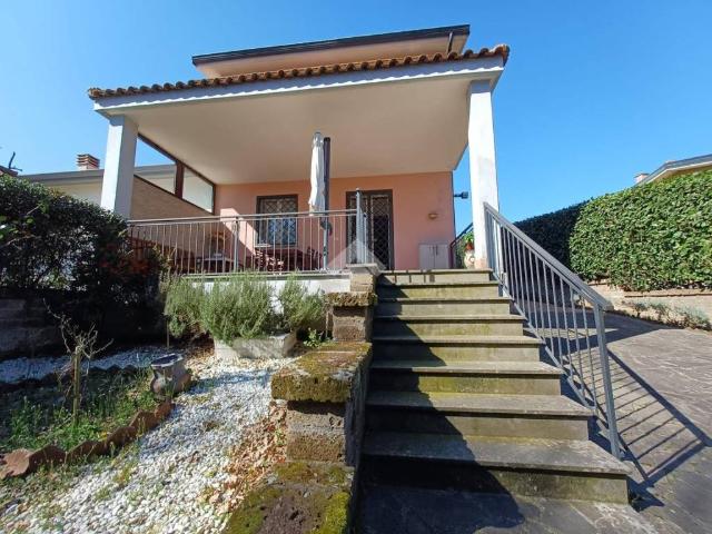 Villa in vendita a Nepi VT