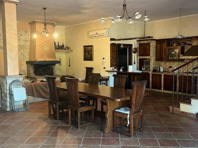 Villa in vendita a Nepi VT