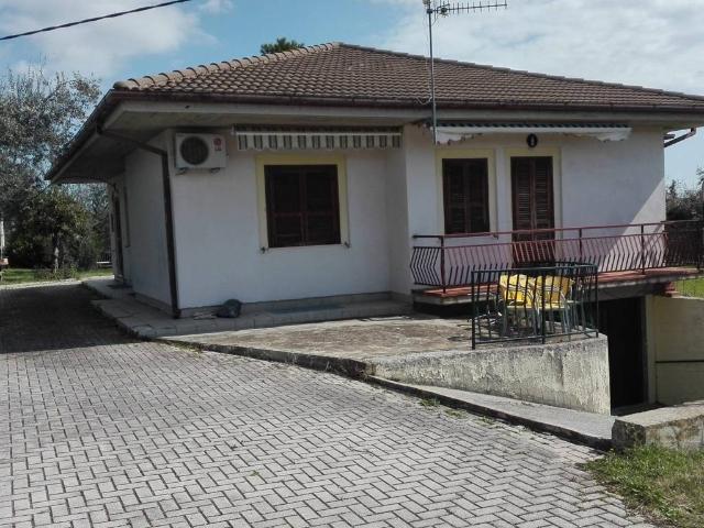 Villa in vendita a Nereto TE