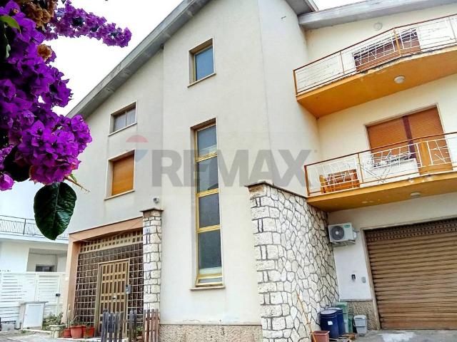 Villa in vendita a Nereto TE