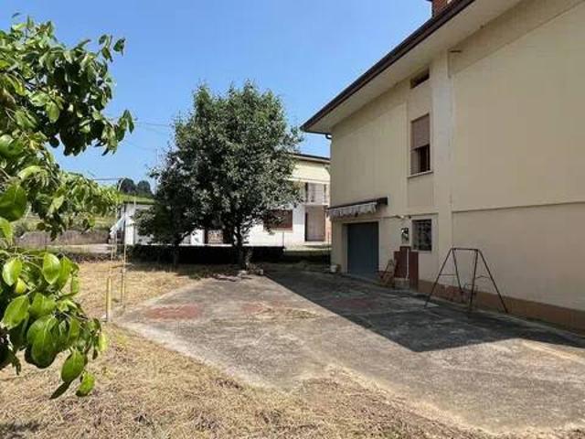 Villa in vendita a Nervesa della Battaglia TV
