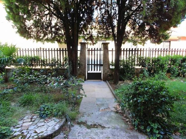 Villa in vendita a Nerviano MI