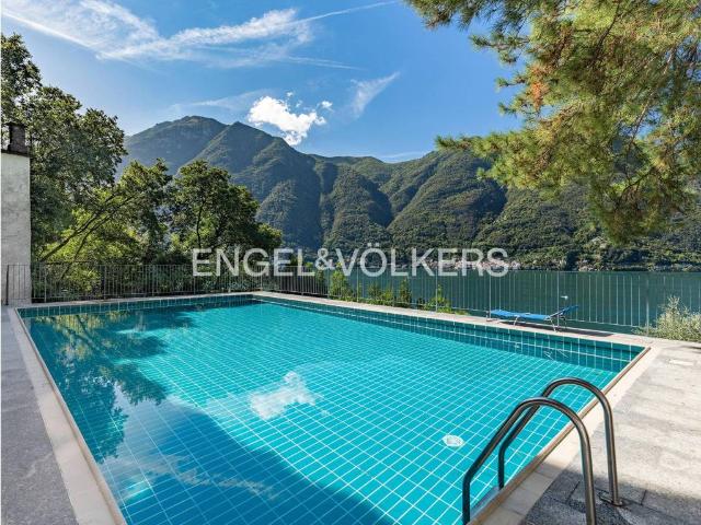Villa in vendita a Nesso CO