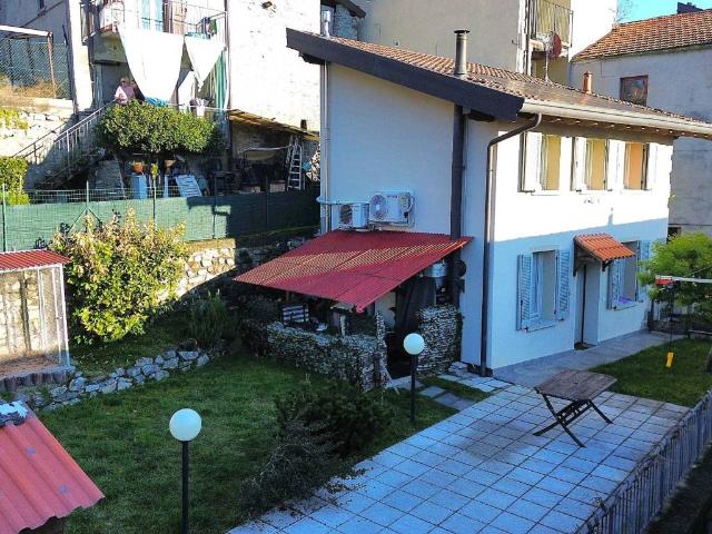 Villa in vendita a Nesso CO