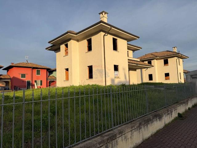 Villa in vendita a Nizza Monferrato AT