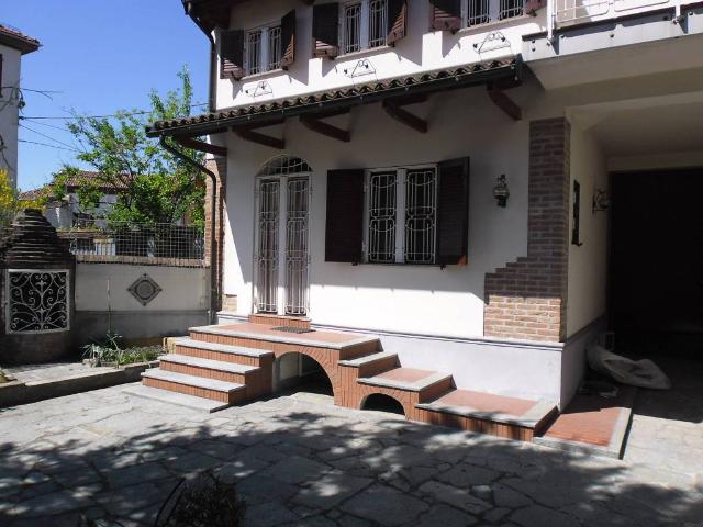 Villa in vendita a Nizza Monferrato AT