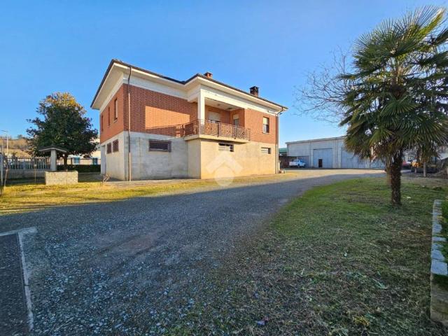 Villa in vendita a Nizza Monferrato AT
