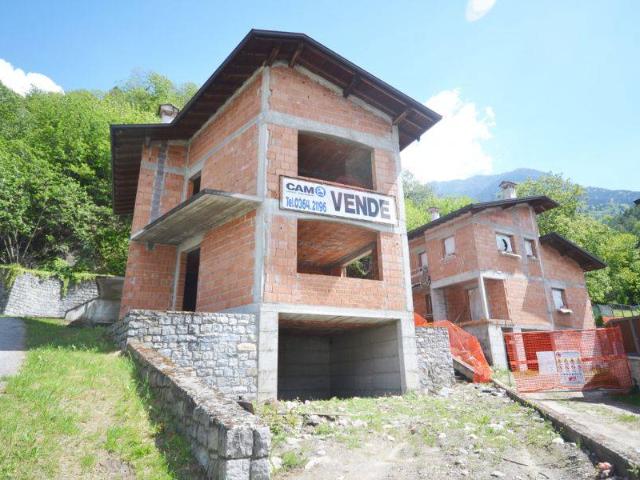 Villa in vendita a Niardo BS