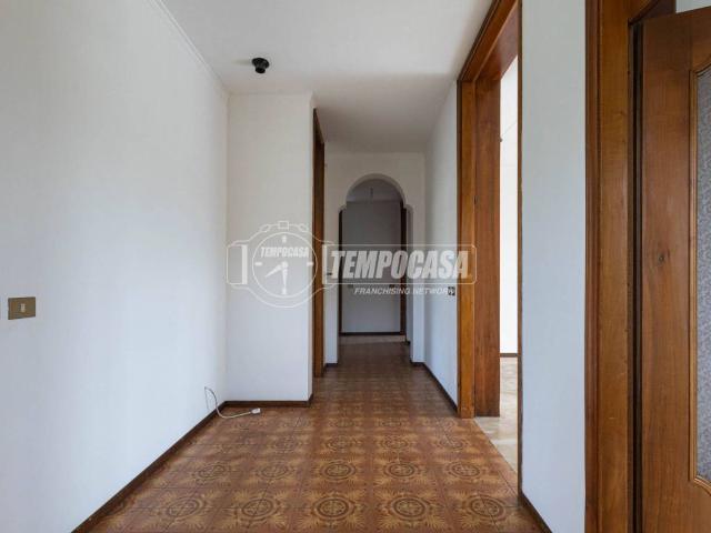 Villa in vendita a Nibionno LC