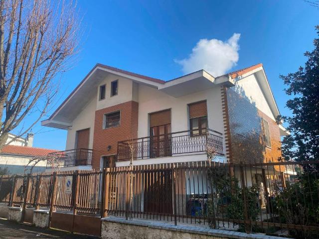 Villa in vendita a Nichelino TO