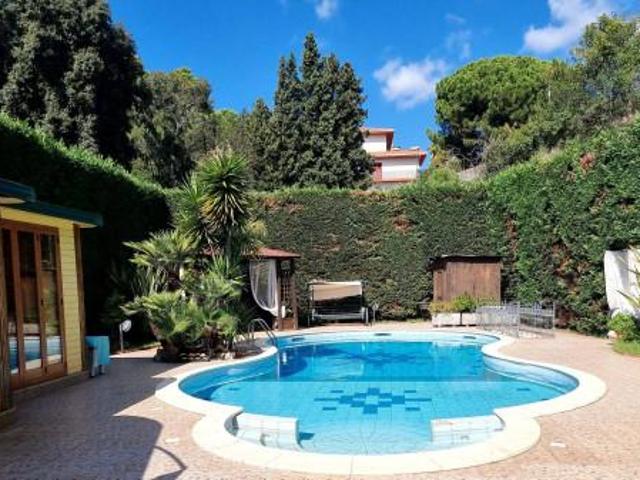 Villa in vendita a Nicolosi