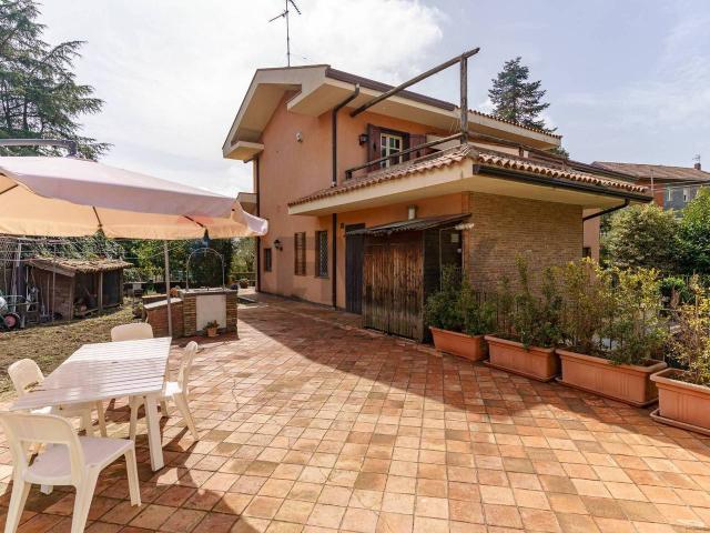 Villa in vendita a Nicolosi