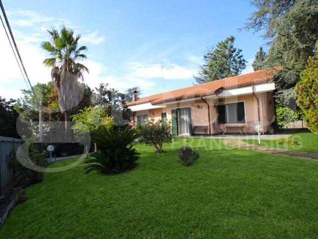 Villa in vendita a Nicolosi