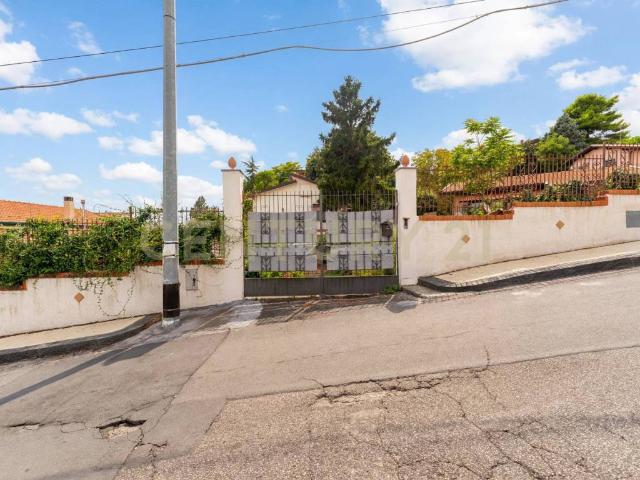 Villa in vendita a Nicolosi CT