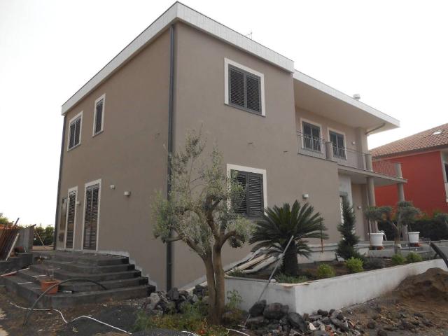 Villa in vendita a Nicolosi CT