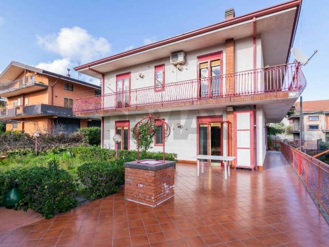 Villa in vendita a Nicolosi CT