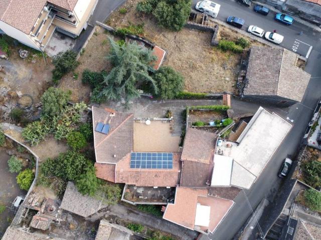 Villa in vendita a Nicolosi CT