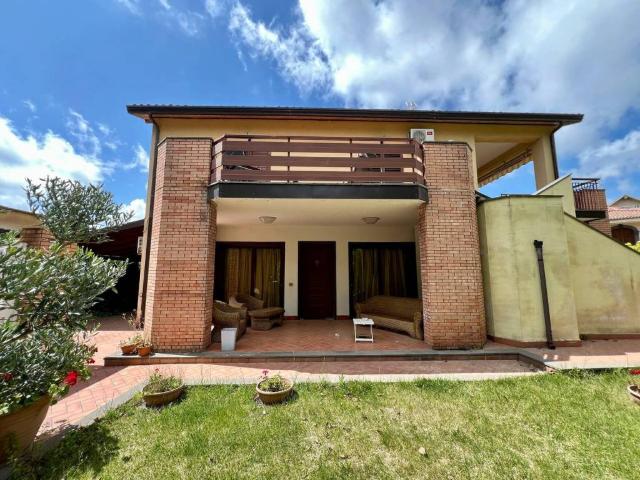 Villa in vendita a Nicolosi CT