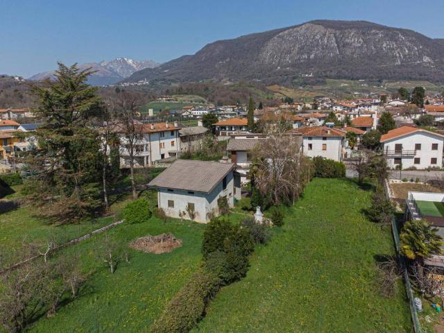 Villa in vendita a Nimis UD