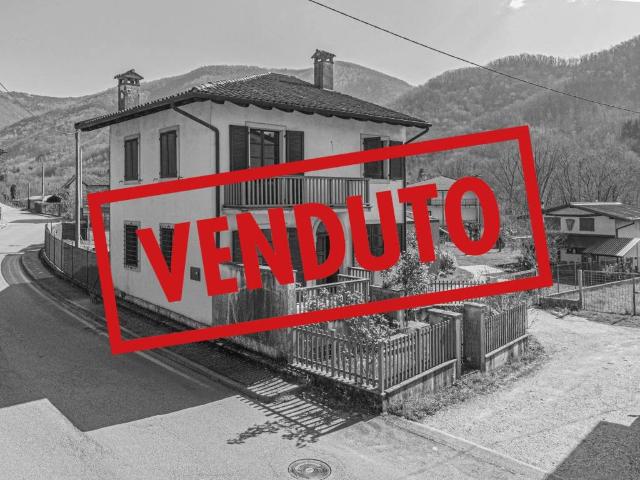 Villa in vendita a Nimis UD