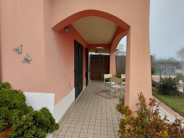Villa in vendita a Numana AN
