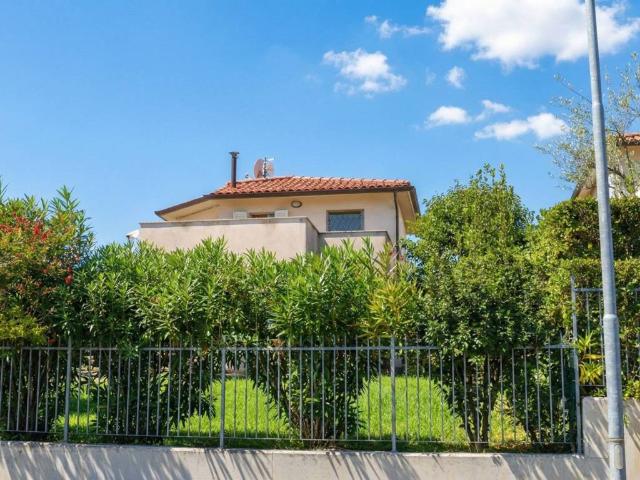 Villa in vendita a Numana AN
