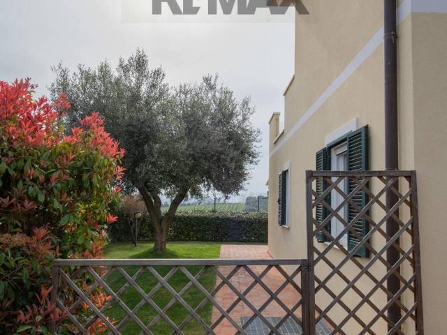 Villa in vendita a Numana AN
