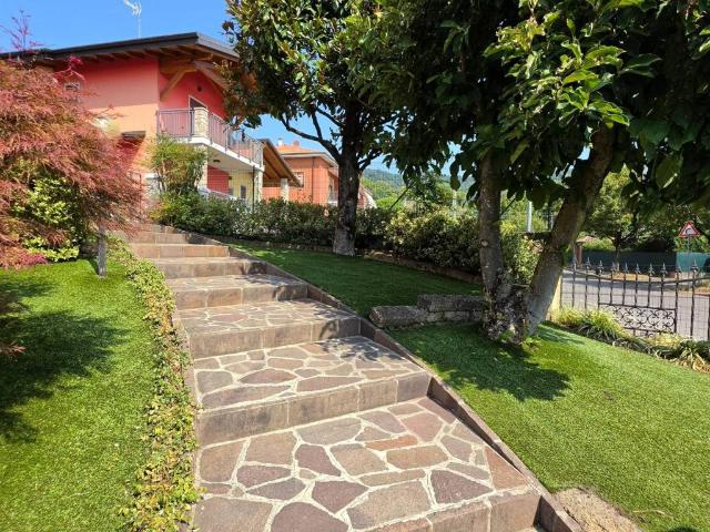 Villa in vendita a Sotto il Monte Giovanni XXIII BG