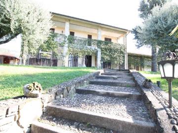 Villa in vendita a Sotto il Monte Giovanni XXIII BG
