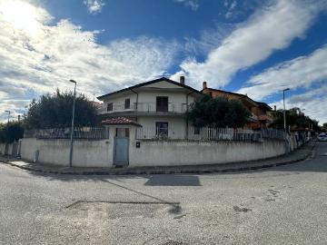 Villa in vendita a Soverato CZ
