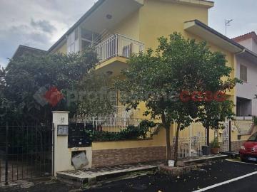 Villa in vendita a Soverato CZ
