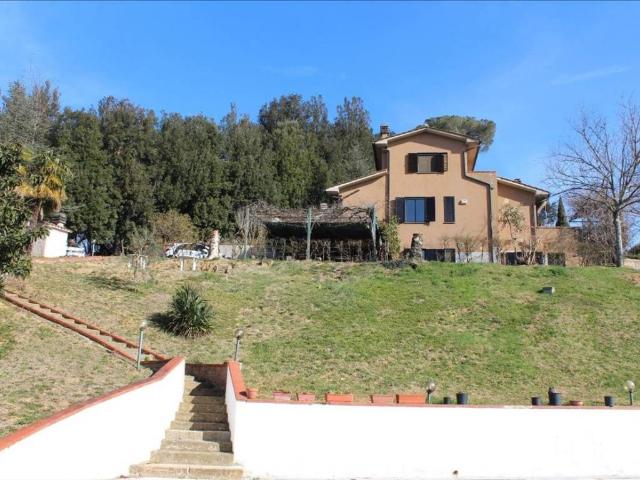 Villa in vendita a Sovicille SI