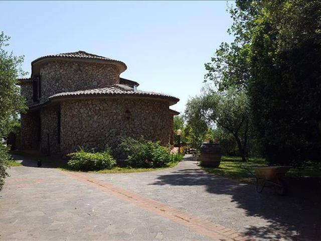 Villa in vendita a Sovicille SI