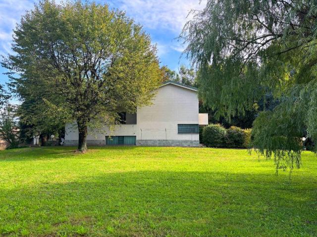 Villa in vendita a Sovico MB
