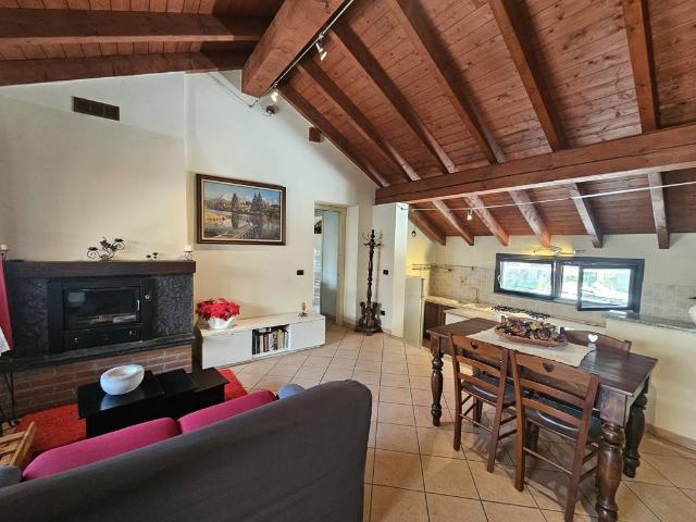 Villa in vendita a Sozzago NO