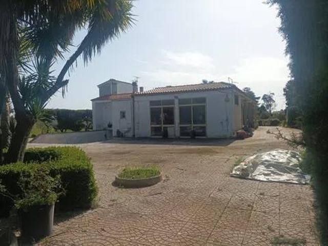 Villa in vendita a Sogliano Cavour LE