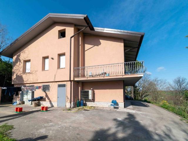 Villa in vendita a Sogliano al Rubicone FC