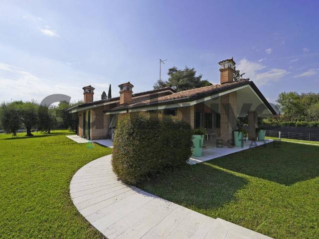 Villa in vendita a Soiano del Lago BS