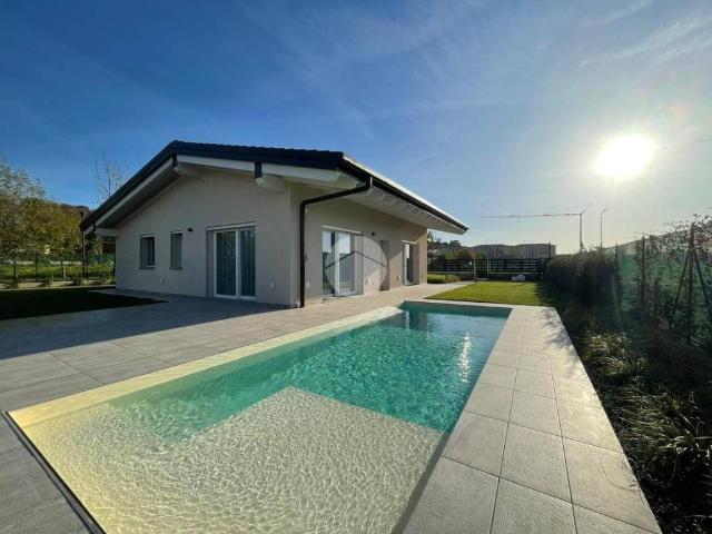 Villa in vendita a Soiano del Lago BS
