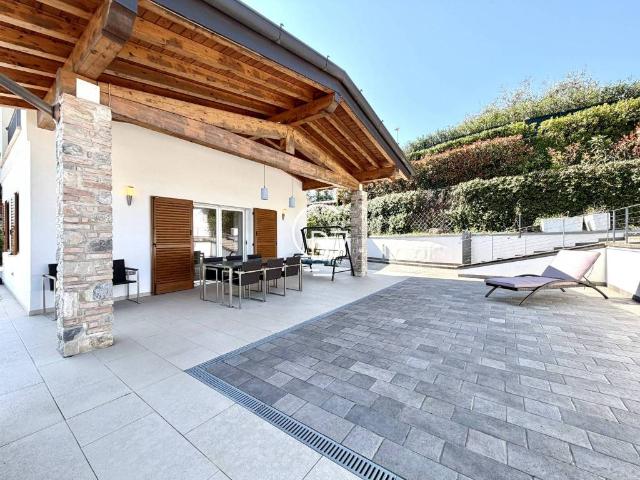 Villa in vendita a Soiano del Lago BS