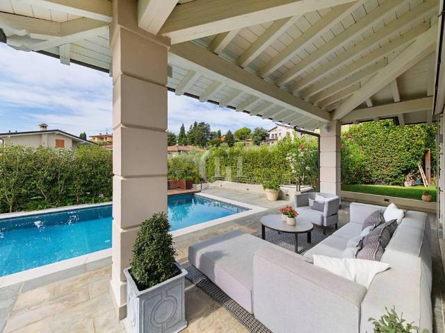 Villa in vendita a Soiano del Lago BS