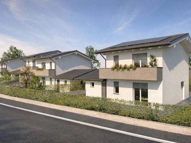 Villa in vendita a Solbiate con Cagno CO