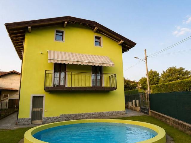 Villa in vendita a Solbiate con Cagno CO