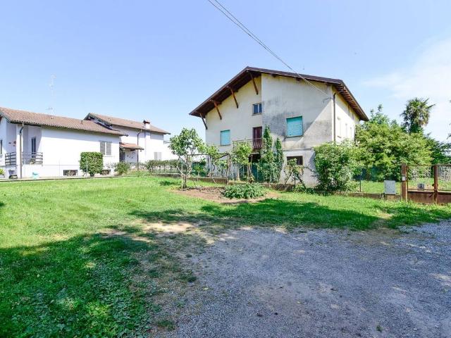 Villa in vendita a Solbiate con Cagno CO