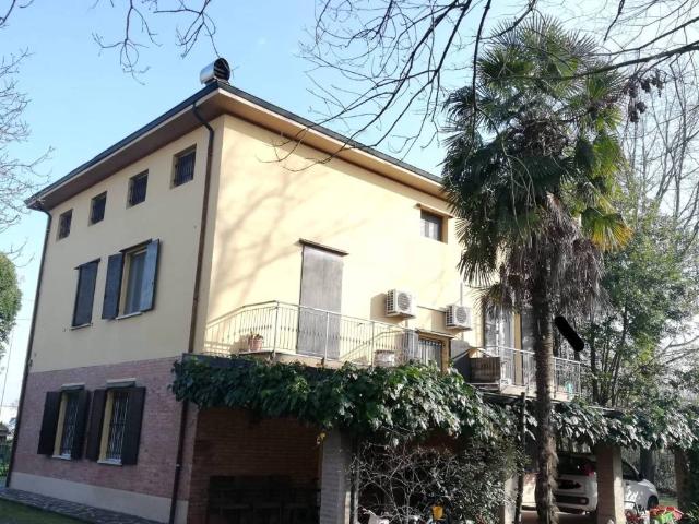 Villa in vendita a Soliera MO