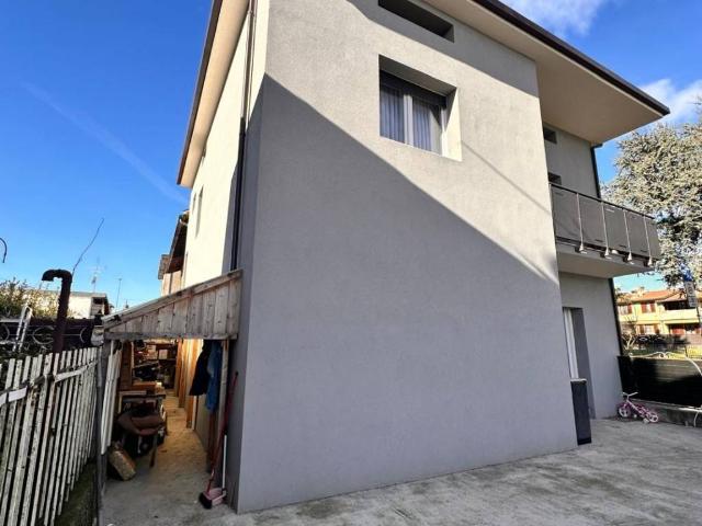 Villa in vendita a Solza BG