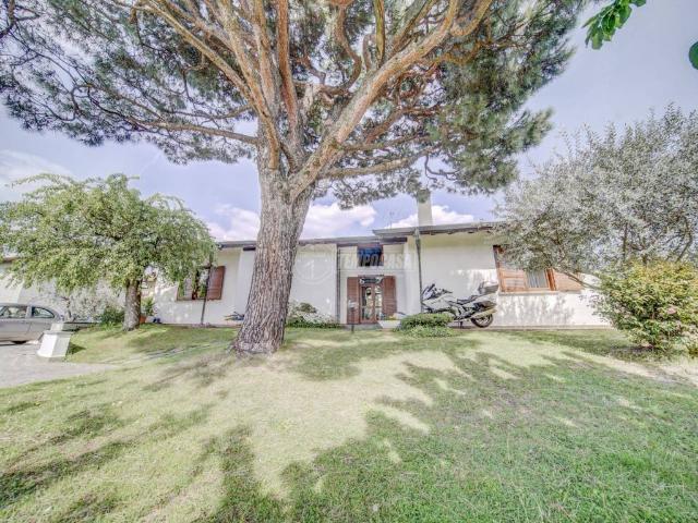 Villa in vendita a Somma Lombardo VA
